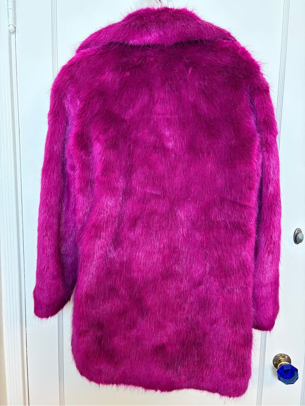 TOPSHOP Fuschia Faux Fur Jacket - Picture 2 of 11